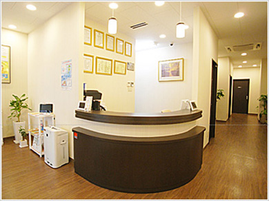 受付写真江戸川橋駅・徒歩5分あべメディカルクリニック